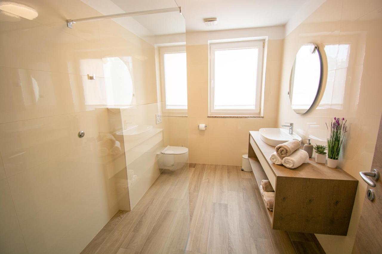 Holiday House Oljka Kobdilj Екстериор снимка