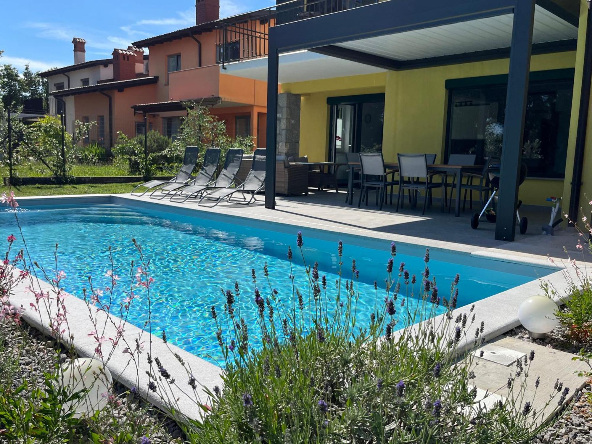 Holiday House Oljka Kobdilj Екстериор снимка